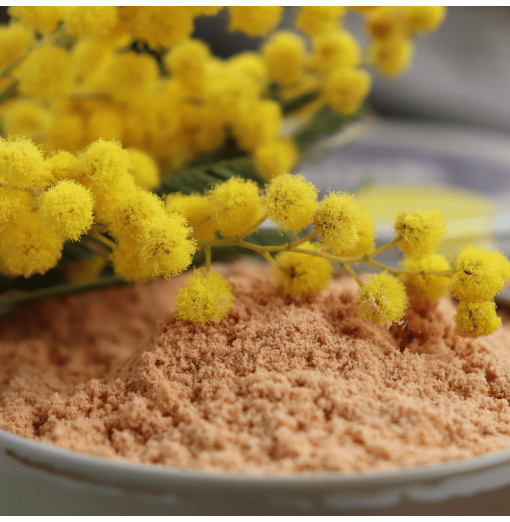 Poudre de cade et mimosa